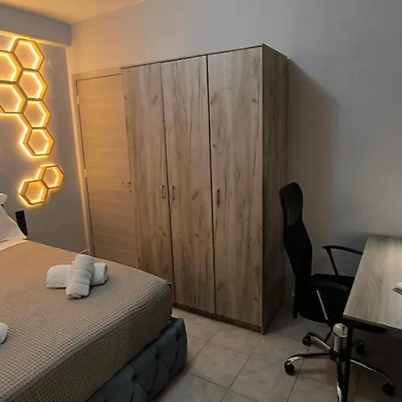 View Rooftop Nest Апартаменты Лариса